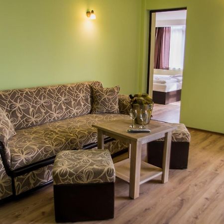 Family Hotel Virgin Ribarica Kültér fotó