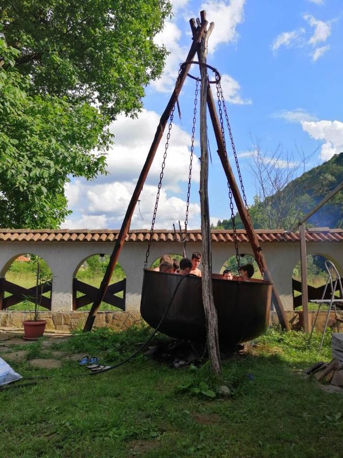 Family Hotel Virgin Ribarica Kültér fotó