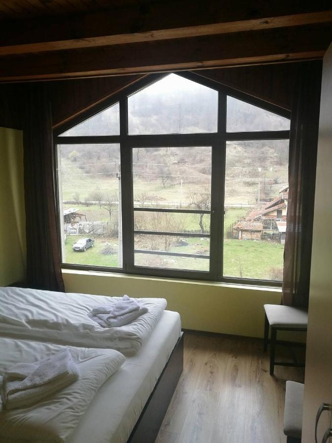 Family Hotel Virgin Ribarica Kültér fotó